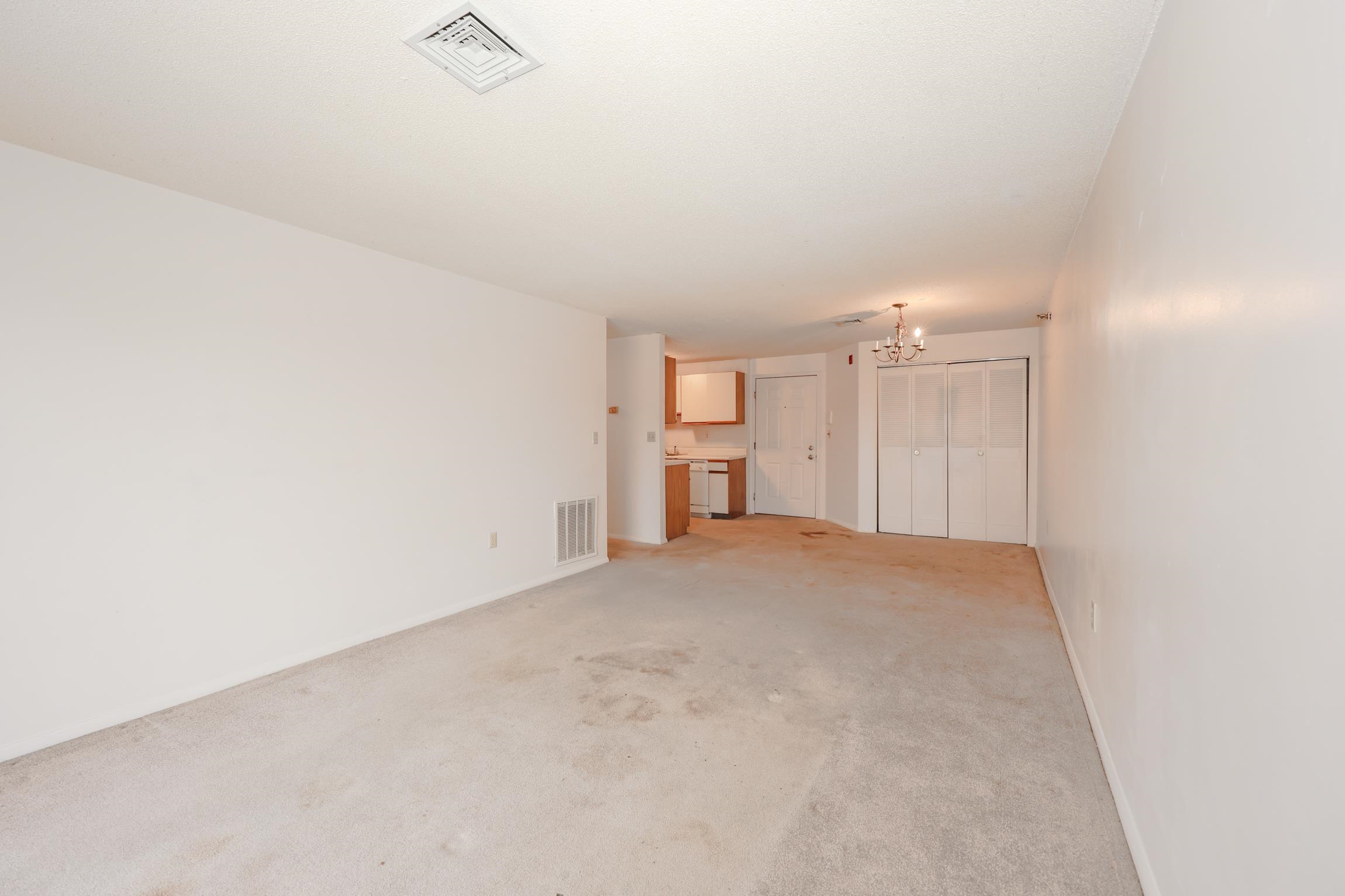 434 Abbott Farm Lane, Unit 434 Hudson, NH 03051 - Photo 8 of 17