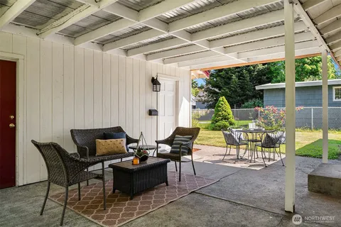 $630,000 | 16022 11th Avenue Southwest, Burien, WA 98166