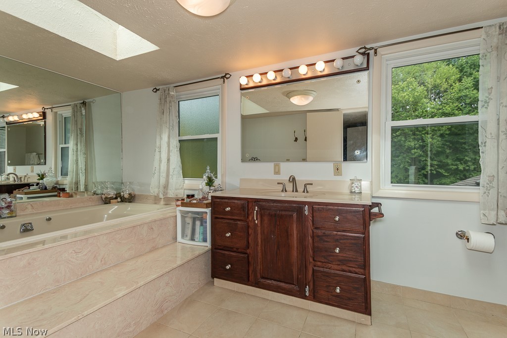 591 Bishop Road Cleveland, OH 44143 - Photo 20 of 35 Gallery Image 20