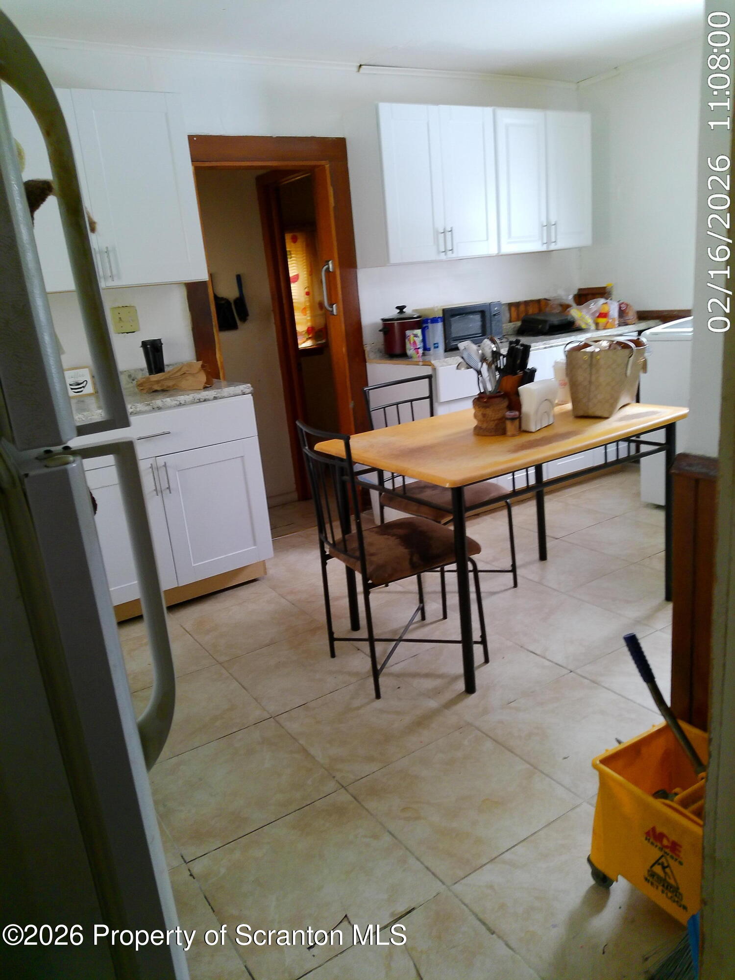 319 South 9th Avenue Scranton, PA 18504 - Photo 11 of 49 a room with furniture