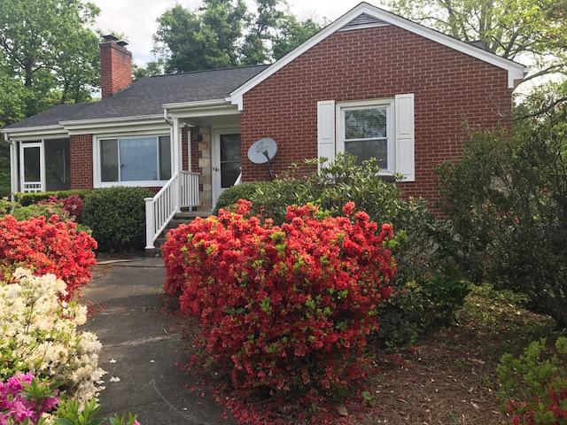 7003 Plantation Road Roanoke, VA 24019 - Photo 1 of 46 front