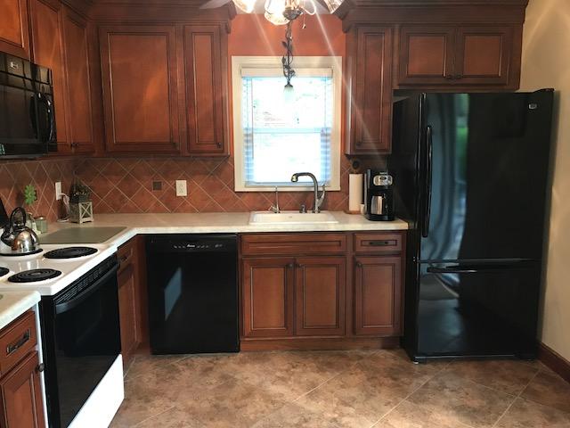 7003 Plantation Road Roanoke, VA 24019 - Photo 4 of 46 Updated kitchen!