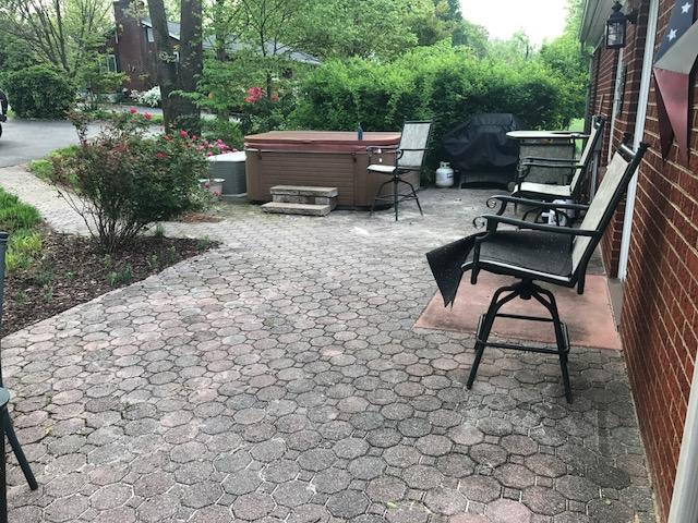 7003 Plantation Road Roanoke, VA 24019 - Photo 6 of 46 Back patio!