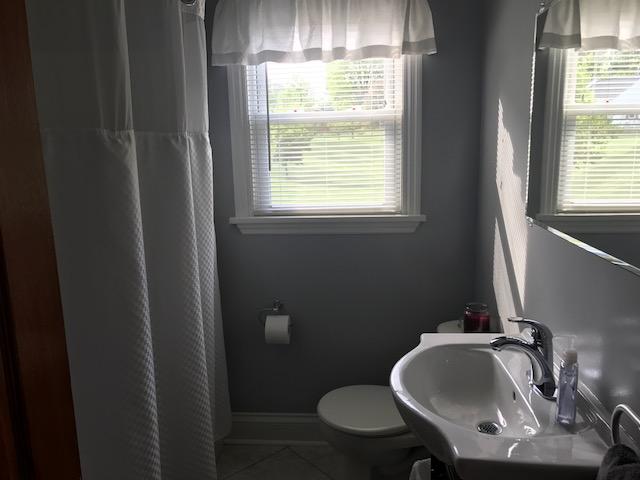 7003 Plantation Road Roanoke, VA 24019 - Photo 7 of 46 Upper bathroom