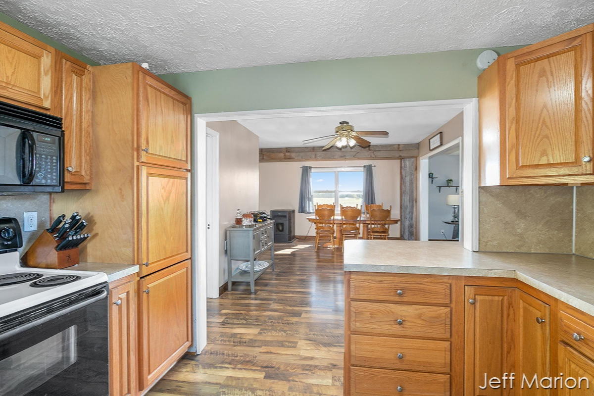 2774 Croel Road Ionia, MI 48846 - Photo 11 of 40 IMG_1010