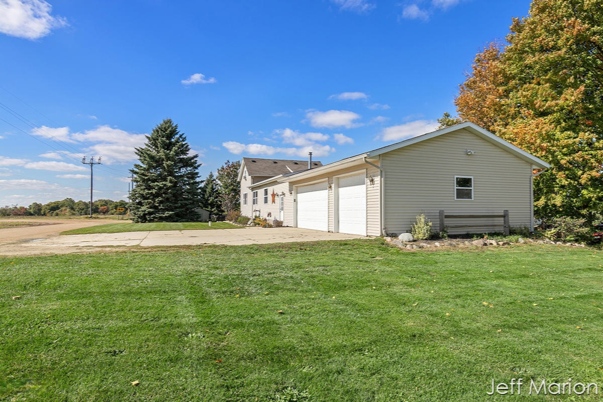 2774 Croel Road Ionia, MI 48846 - Photo 3 of 40 IMG_1002