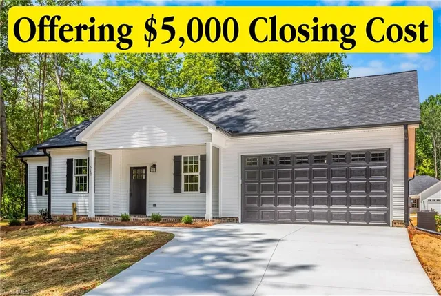 $329,900 | 512 Carolina Avenue, Yadkinville, NC 27055