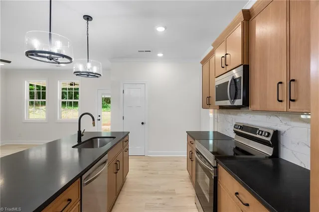 $329,900 | 512 Carolina Avenue, Yadkinville, NC 27055