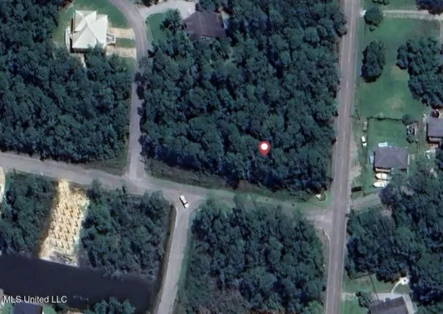 $12,995 | 400 Orange Street, Pass Christian, MS 39571