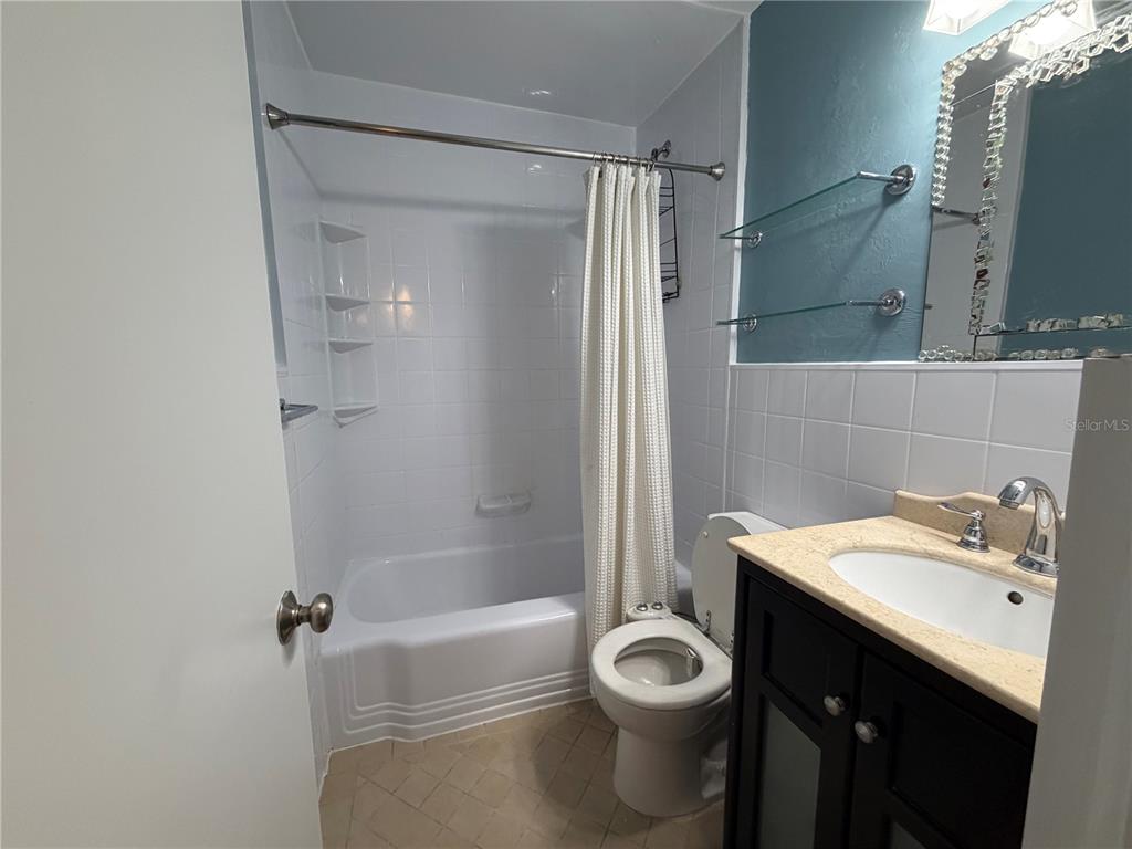 701 Southwest 28 Street Gainesville, FL 32607 - Photo 4 of 18