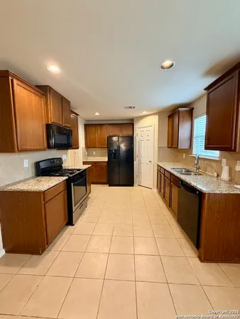 $2,250 | 741 Clearbrook Avenue, Cibolo, TX 78108