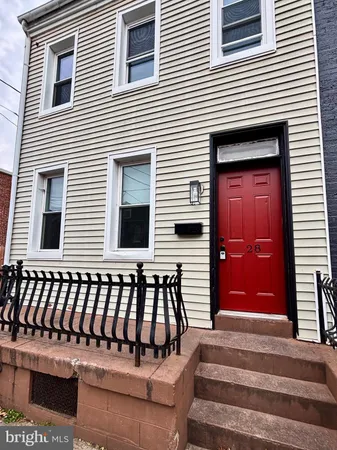 $2,100 | 28 Caroline Street, Lancaster, PA 17603