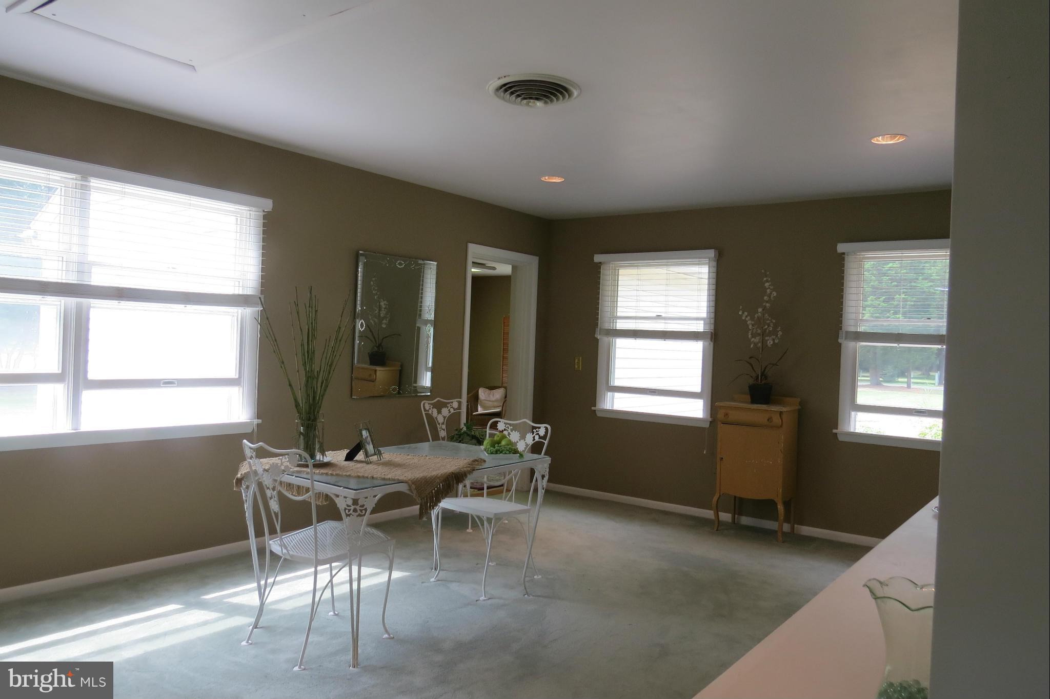 6835 Thorneton Road St. Michaels, MD 21663 - Photo 12 of 24 Dining Room