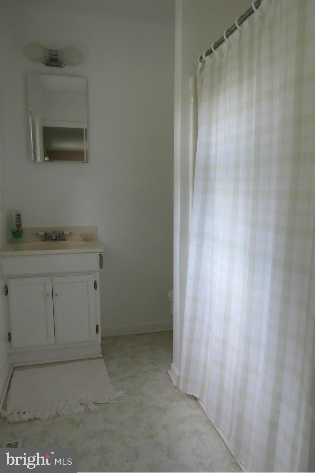 6835 Thorneton Road St. Michaels, MD 21663 - Photo 16 of 24 Bath (Master)