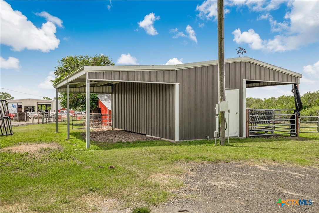 1363 Old Goliad Road Victoria, TX 77905 - Photo 24 of 31