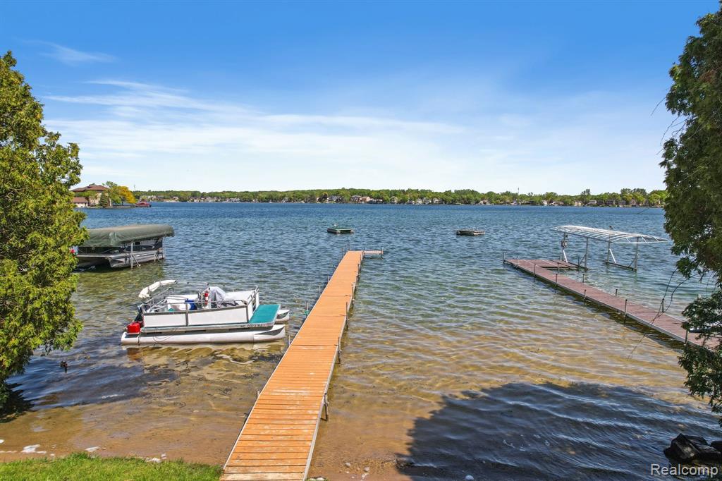 2460 Lakena Road West Bloomfield, MI 48324 - Photo 48 of 53