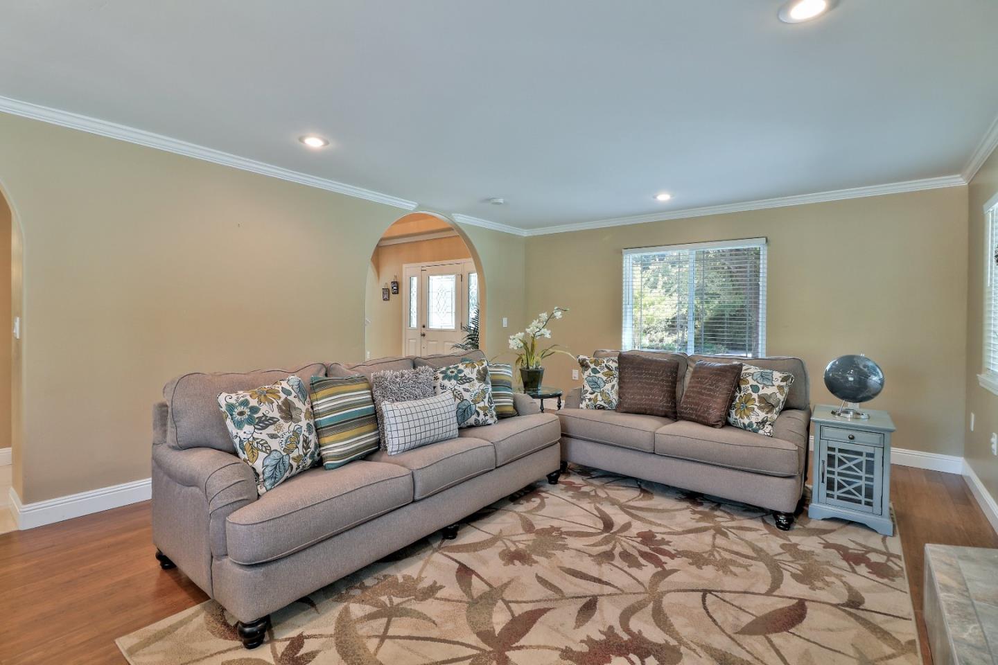 9080 Ridgeway Drive Gilroy, CA 95020 - Photo 9 of 42 Gallery Image 9