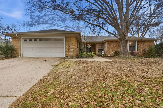$359,000 | 5105 Wind Rock Court, Arlington, TX 76017