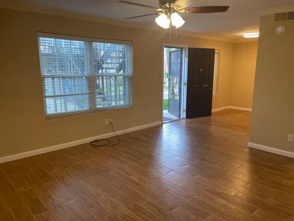 $1,650 | 5550 North Braeswood Boulevard, Unit 134, Houston, TX 77096