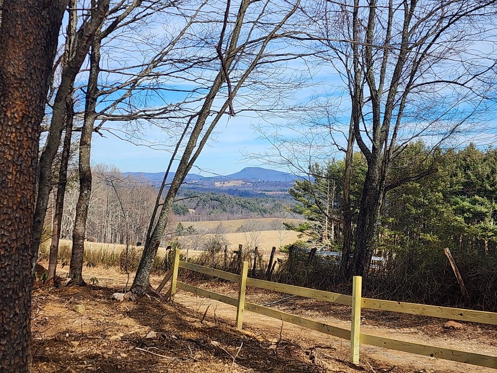 680 Little Bit Road, Unit 3 Hillsville, VA 24343 - Photo 14 of 25 Gallery Image 14