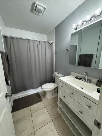 $2,000 | 2390 Vero S Circle Southwest, Unit 6, Vero Beach, FL 32962