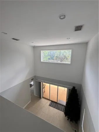 $2,000 | 2390 Vero S Circle Southwest, Unit 6, Vero Beach, FL 32962