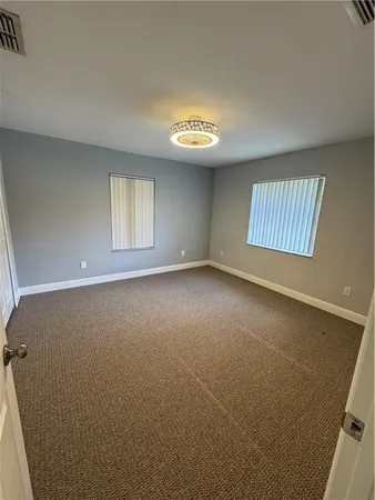 $2,000 | 2390 Vero S Circle Southwest, Unit 6, Vero Beach, FL 32962