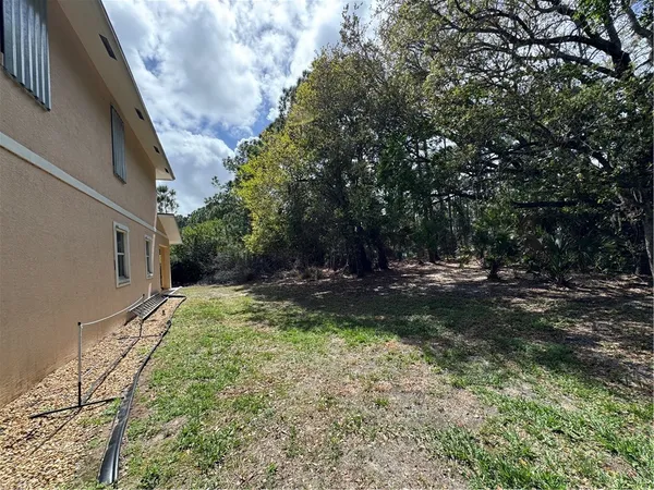 $2,000 | 2390 Vero S Circle Southwest, Unit 6, Vero Beach, FL 32962