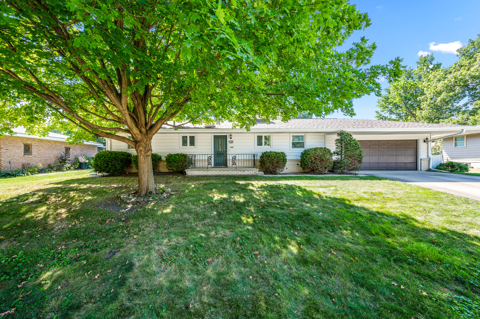 203 Ambrose Way Normal, IL 61761 - Photo 1 of 28 Gallery Image 1