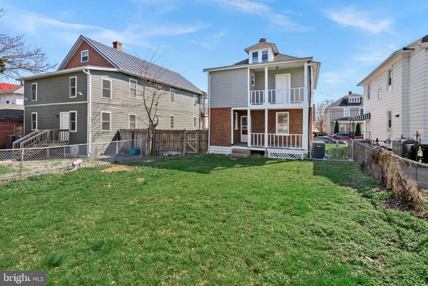 $389,990 | 317 Gray Avenue, Winchester, VA 22601