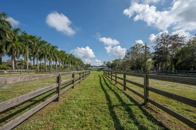 $950 | 1666 C Road, Loxahatchee Groves, FL 33470