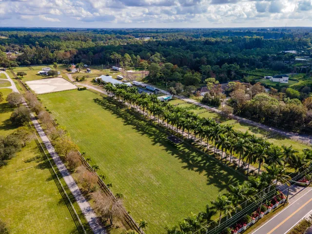 $950 | 1666 C Road, Loxahatchee Groves, FL 33470