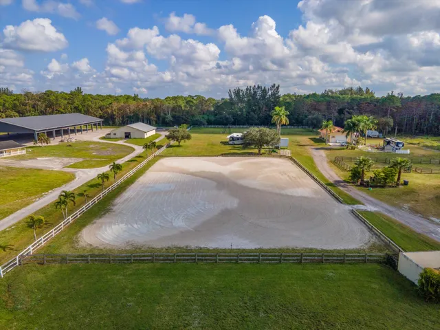 $950 | 1666 C Road, Loxahatchee Groves, FL 33470