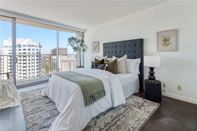 $950,000 | 700 East Ocean Boulevard, Unit 2508, Long Beach, CA 90802