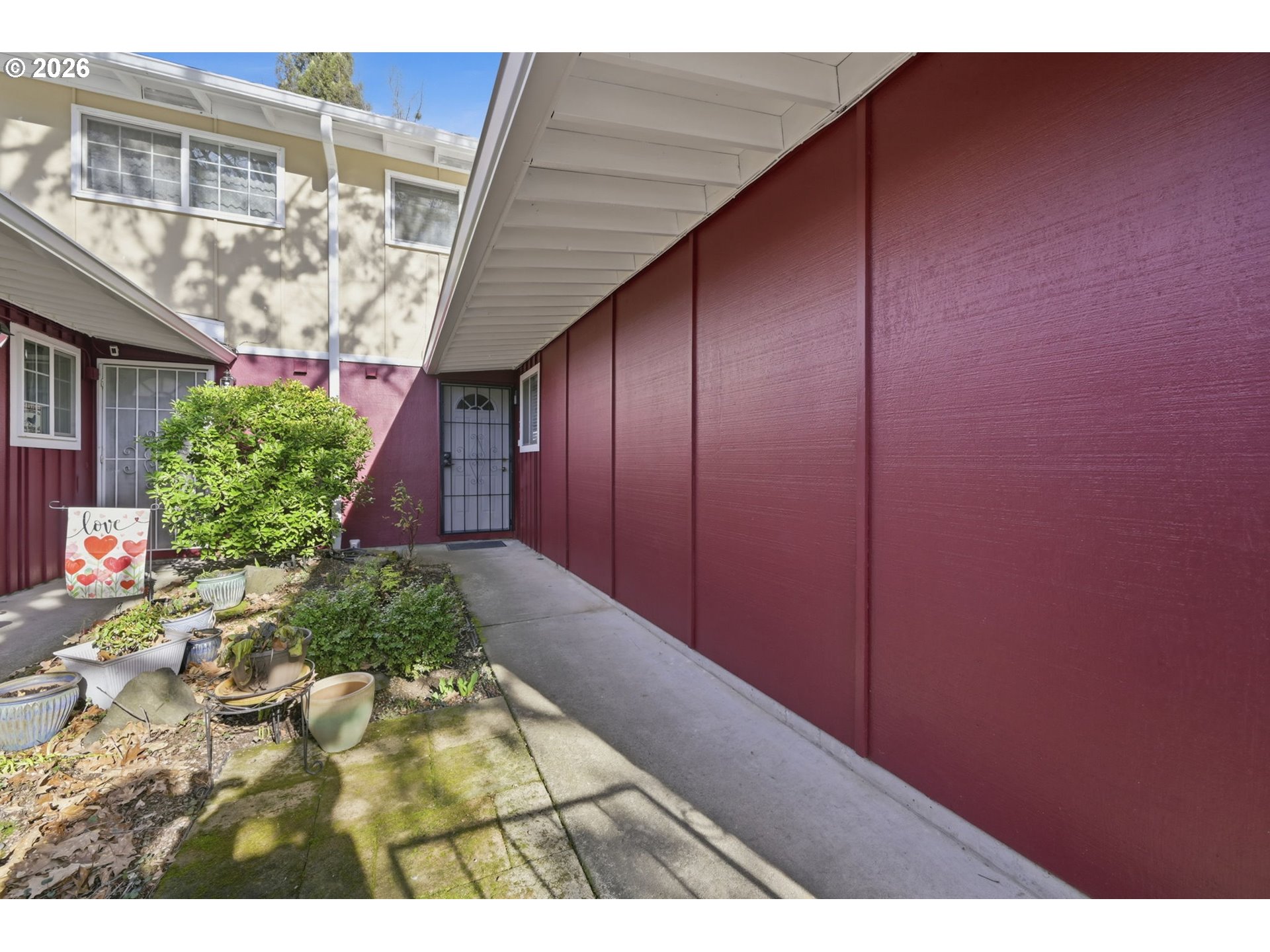 1326 Quaker Street Eugene, OR 97402 - Photo 4 of 41