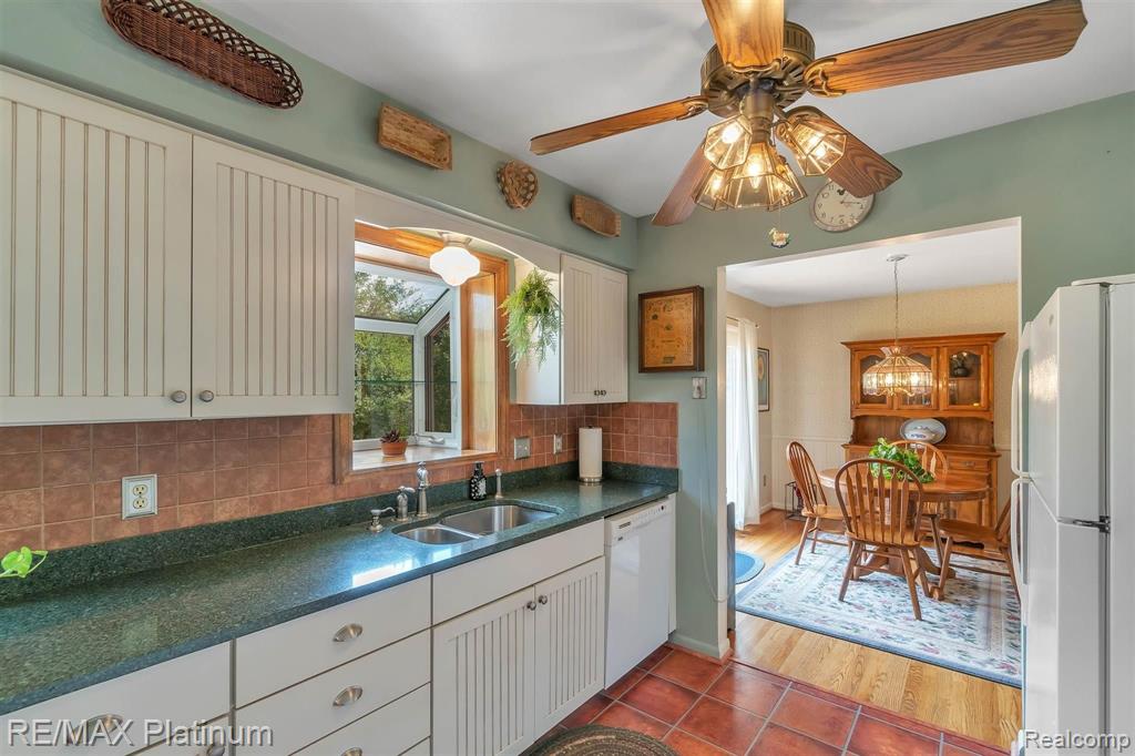 13367 Fenton Road Fenton, MI 48430 - Photo 13 of 44 Gallery Image 13