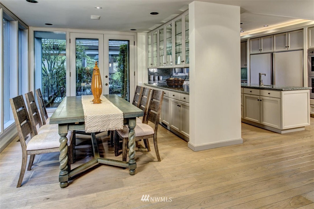 1019 Evergreen Point Road Medina, WA 98039 - Photo 11 of 25