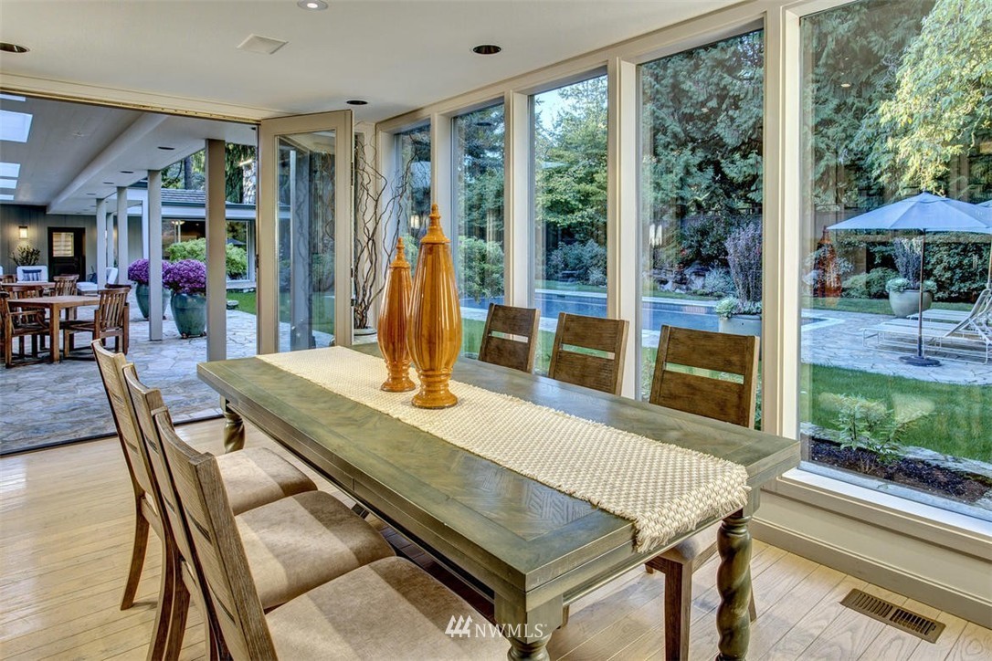 1019 Evergreen Point Road Medina, WA 98039 - Photo 12 of 25