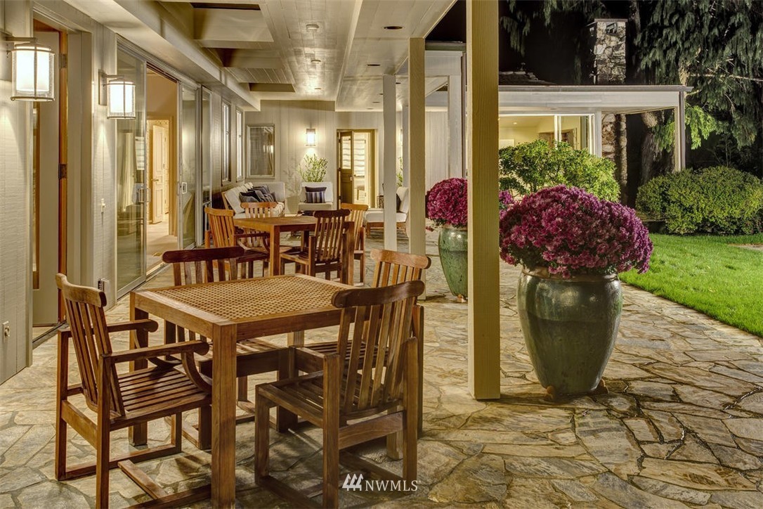 1019 Evergreen Point Road Medina, WA 98039 - Photo 18 of 25