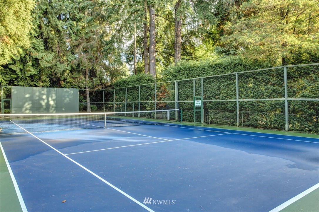 1019 Evergreen Point Road Medina, WA 98039 - Photo 23 of 25