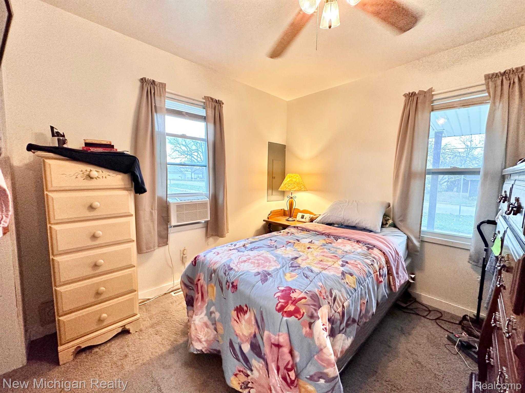 2065 East Judd Road Burton, MI 48529 - Photo 11 of 24 Gallery Image 11