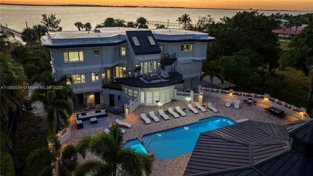 $29,995 | 2827 South Indian River Drive, Fort Pierce, FL 34982