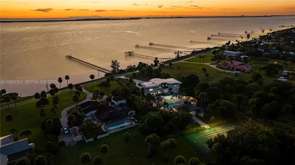 $29,995 | 2827 South Indian River Drive, Fort Pierce, FL 34982