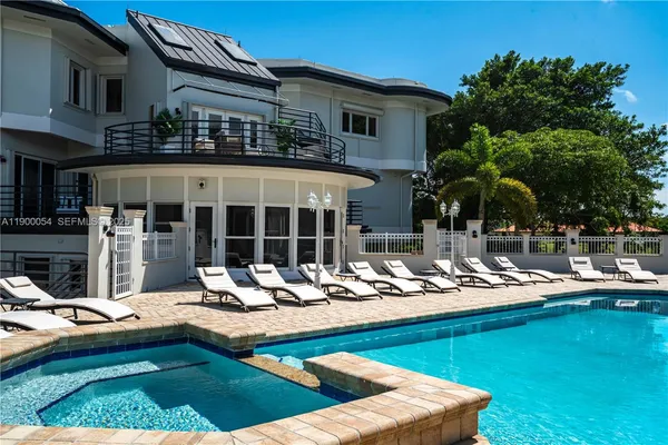 $29,995 | 2827 South Indian River Drive, Fort Pierce, FL 34982