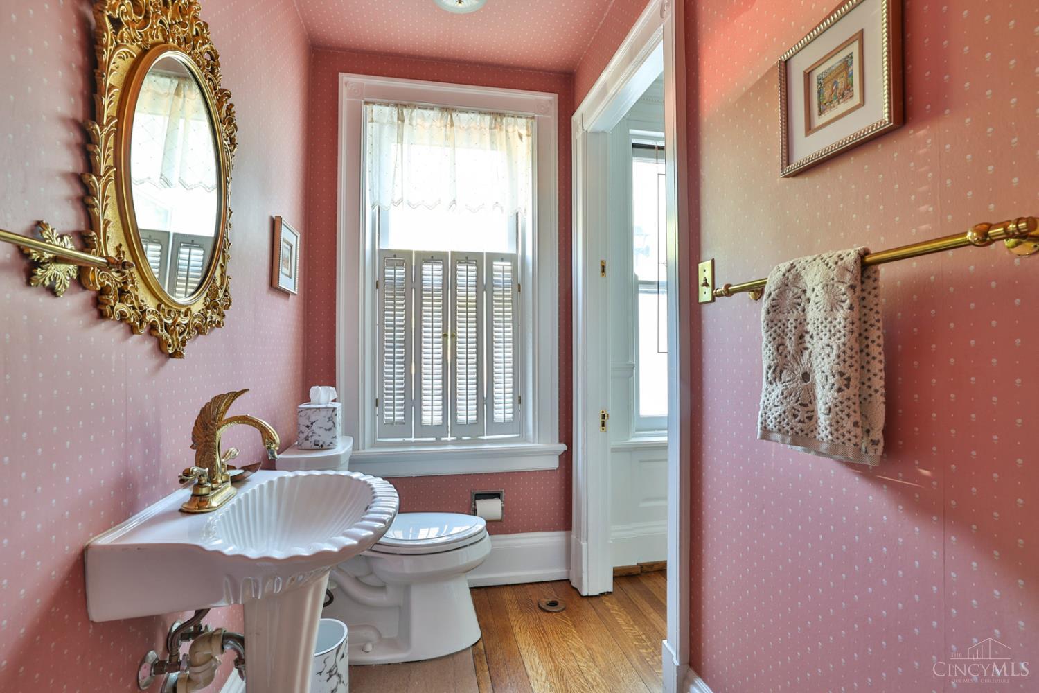 320 Reily Road Wyoming, OH 45215 - Photo 45 of 99