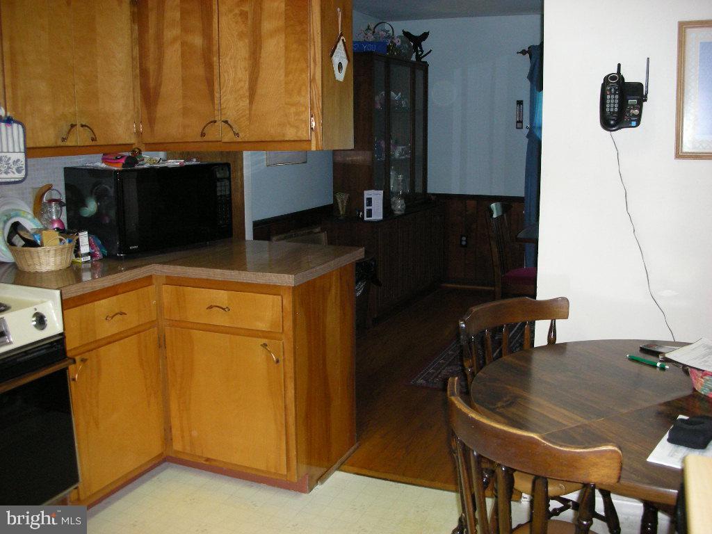 407 Arrowhead Drive Lititz, PA 17543 - Photo 6 of 12 Gallery Image 6