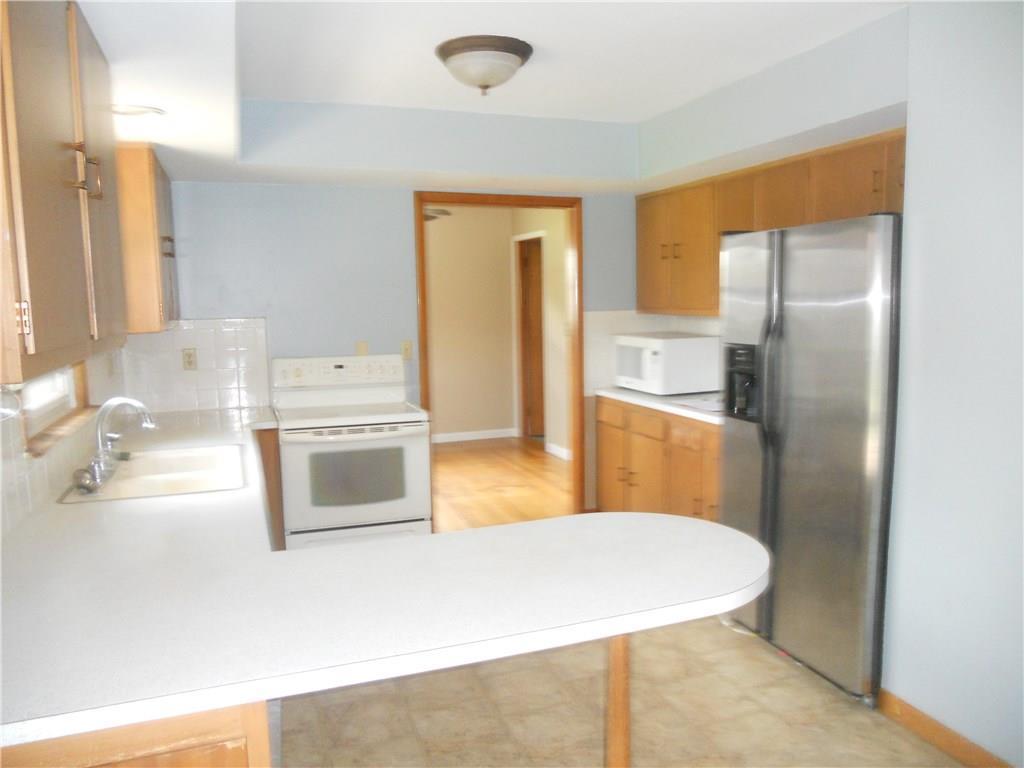 3327 Hanson Road Springfield, OH 45504 - Photo 8 of 12