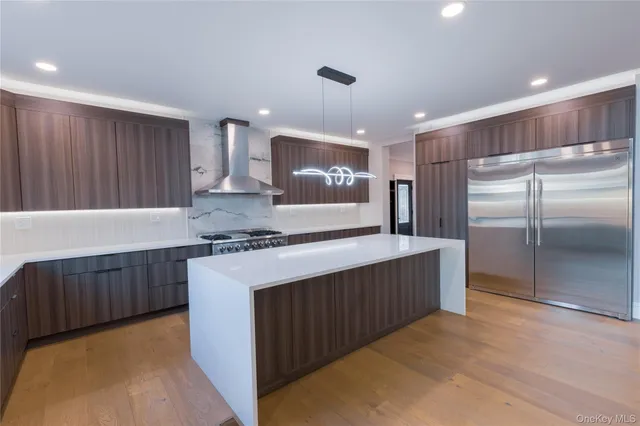 $1,999,999 | 80 Washington Boulevard, Commack, NY 11725