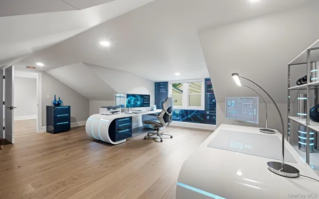 $1,999,999 | 80 Washington Boulevard, Commack, NY 11725