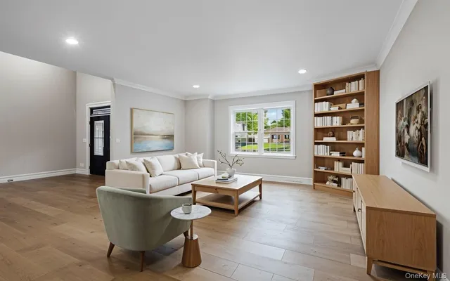 $1,999,999 | 80 Washington Boulevard, Commack, NY 11725